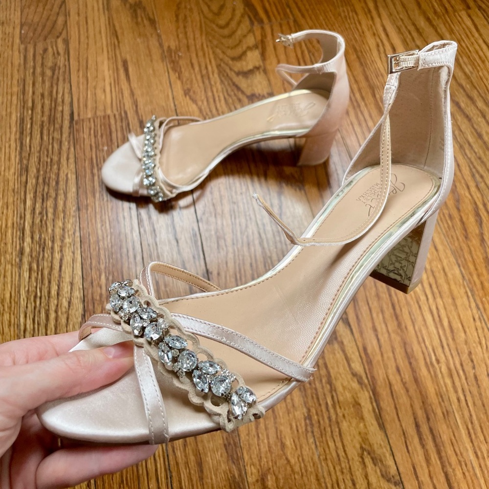 Badgley Mischka size 8.5 rhinestone blush heels